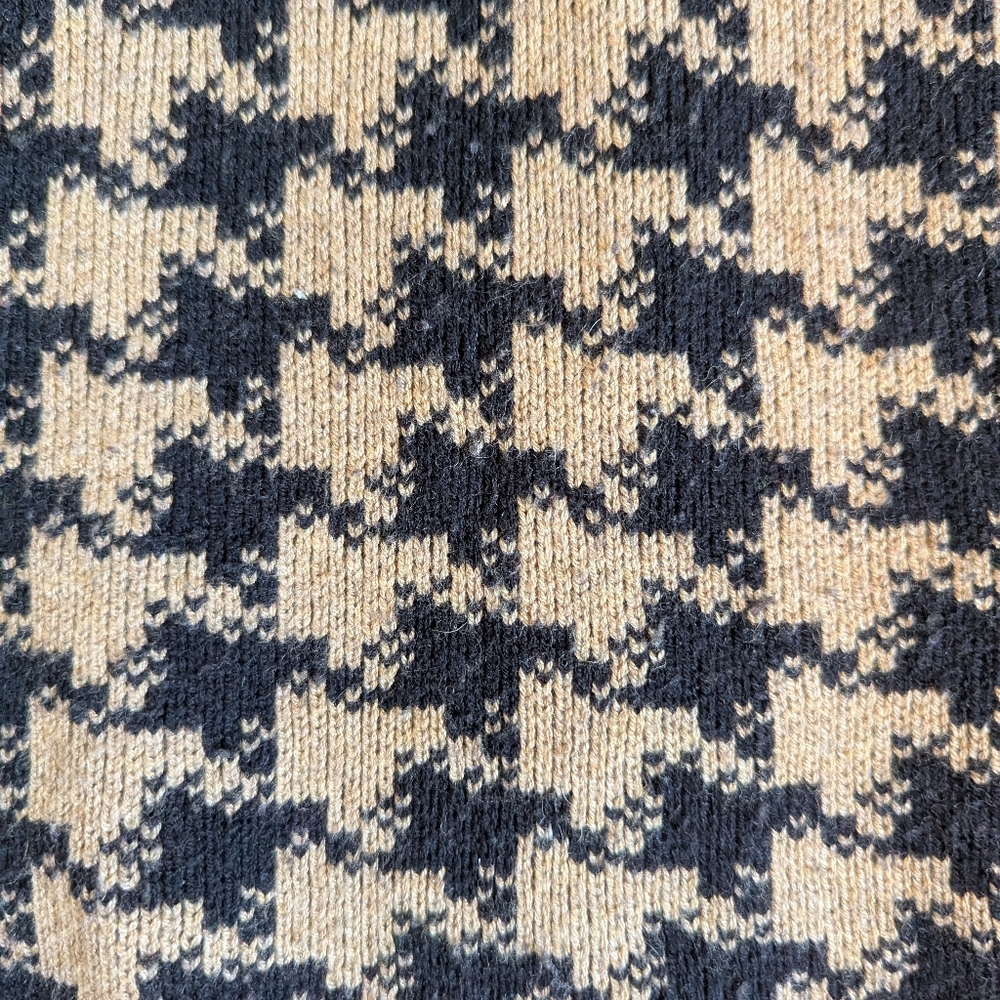 SOLD Jones New York Wool Blend Tan/Black Houndstooth Mock Neck Cardigan Size S - Picture 6 of 6